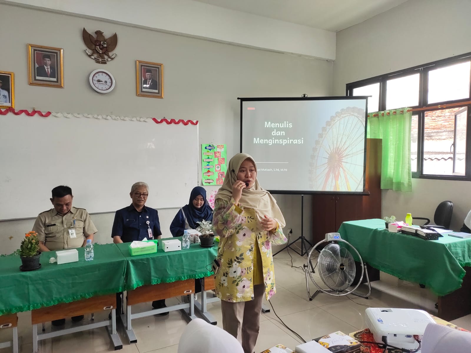 Roadshow Workshop Membaca Dan Literasi Perpustakaan Di SDN Utan Panjang 03